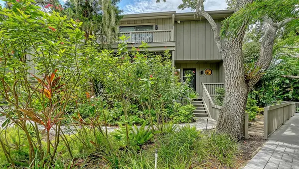 1372 LANDINGS PT #28, Sarasota, FL 34231