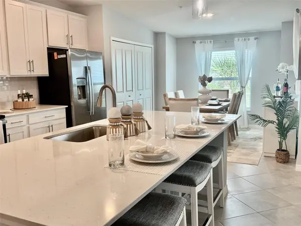 18923 SCALLOP LOOP #206, Lakewood Ranch, FL 34211
