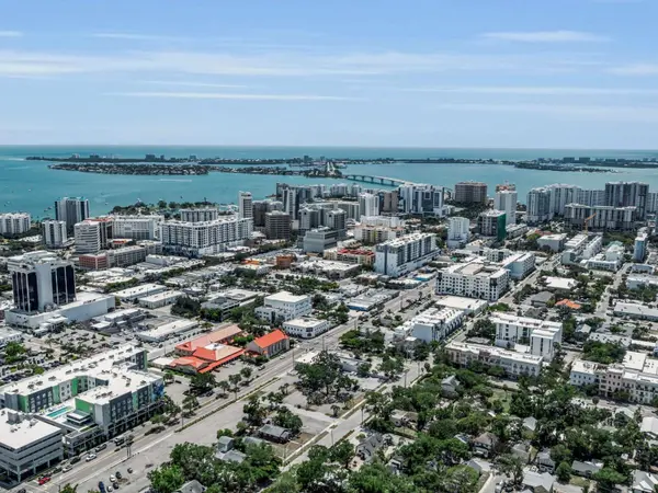 614 N OSPREY AVE, Sarasota, FL 34236