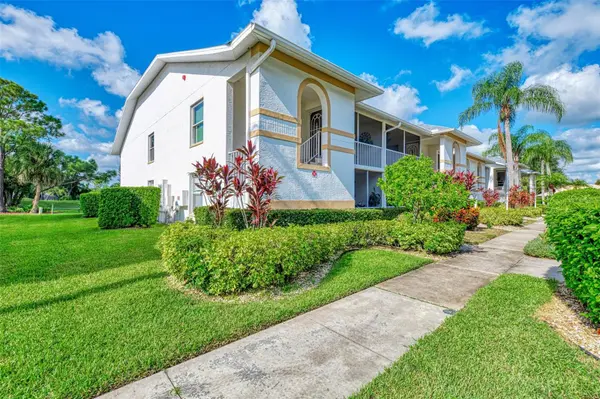6904 DREWRYS BLF #807, Bradenton, FL 34203