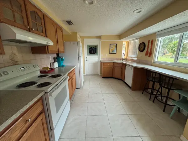 650 HARTFORD DR NW, Port Charlotte, FL 33952