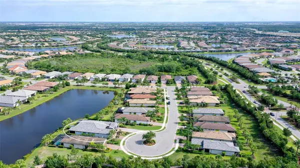 7636 KIRKLAND CV, Lakewood Ranch, FL 34202
