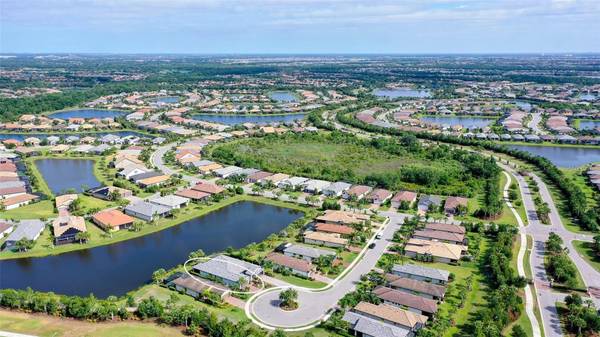 7636 KIRKLAND CV, Lakewood Ranch, FL 34202