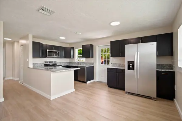 2057 GARDEN Pkwy, Bradenton, FL 34205