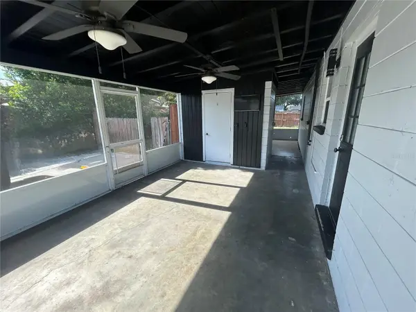 707 LAKEWOOD AVE, Tampa, FL 33613