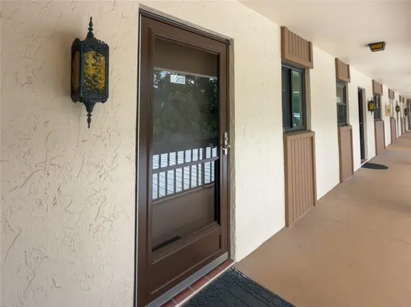 2448 CLUBHOUSE DR #202, Sarasota, FL 34232
