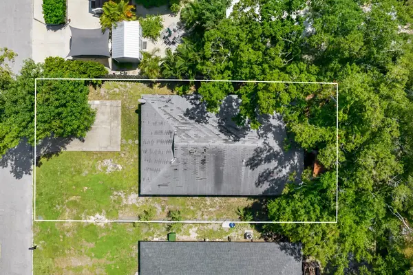 919 GOODRICH AVE, Sarasota, FL 34236