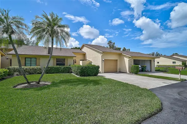 3189 GLEN ELYN BLVD #3, Sarasota, FL 34237