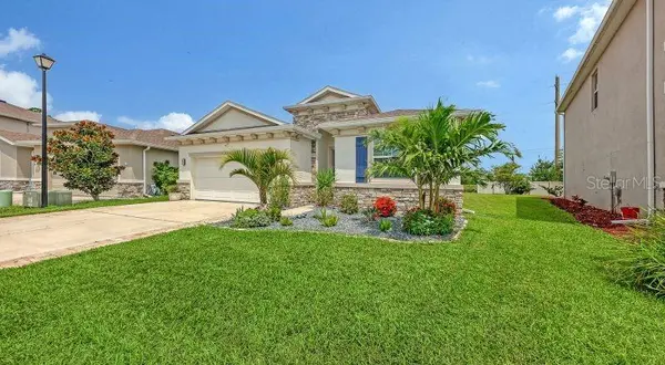 2108 MIDNIGHT PEARL DR, Sarasota, FL 34240