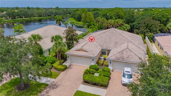 8012 CAMMINARE DR, Sarasota, FL 34238