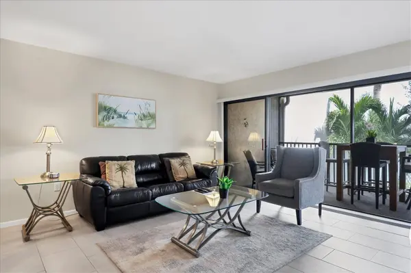 1900 COVE II PL #127, Sarasota, FL 34242