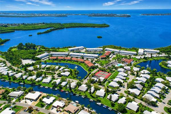 9406 ANDOVER CIR, Bradenton, FL 34210