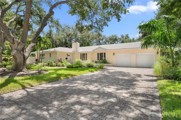 1722 NORTH DR, Sarasota, FL 34239