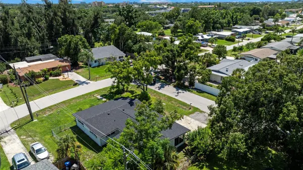4875 NORTHWOOD AVE, Sarasota, FL 34231