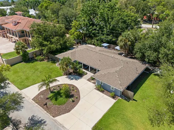 771 INDIAN BEACH CIR, Sarasota, FL 34234