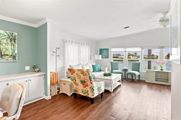 94 KING ARTHUR DR, Nokomis, FL 34275