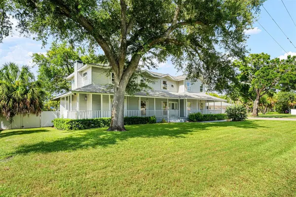 2002 8TH ST W, Palmetto, FL 34221