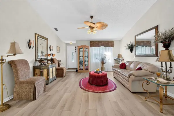 1201 OAK TRACE DR, Sarasota, FL 34232