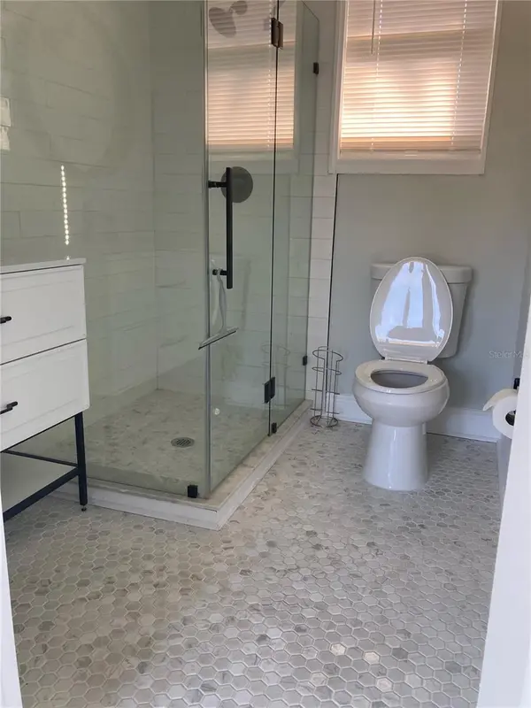 634 CYPRESS ST #2- upstairs, Tarpon Springs, FL 34689
