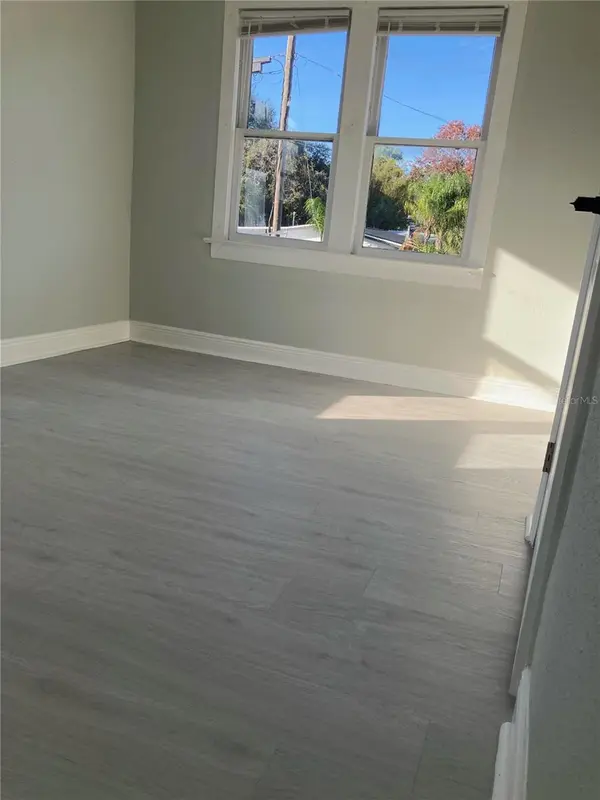 634 CYPRESS ST #2- upstairs, Tarpon Springs, FL 34689