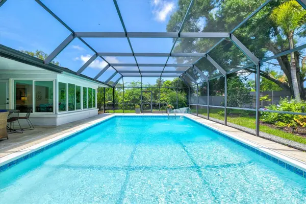 2587 RINGLING BLVD, Sarasota, FL 34237