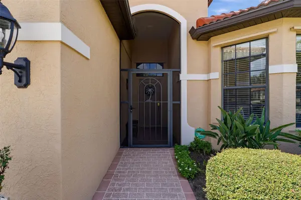 8155 STIRLING FALLS CIR, Sarasota, FL 34243