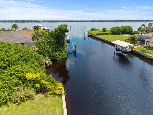 2434 HERRON TER, Port Charlotte, FL 33981