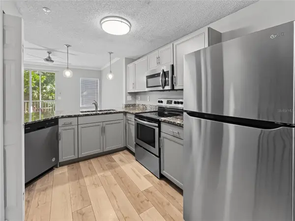5601 BENTGRASS DR #10-112, Sarasota, FL 34235