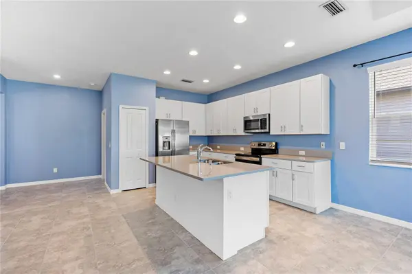 8561 WHISPERING ST, Sarasota, FL 34240
