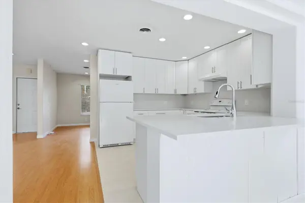 2151 EUCLID TER, Sarasota, FL 34239