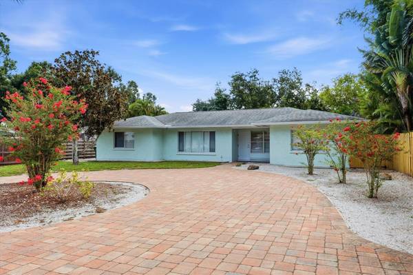 2151 EUCLID TER, Sarasota, FL 34239