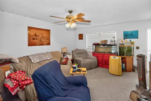7318 KINGSBURY CIR, Tampa, FL 33610