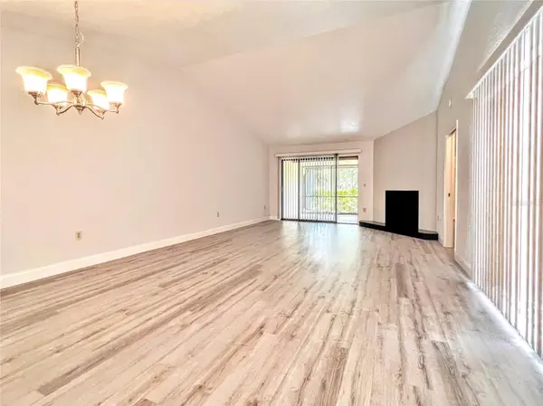 5549 BOULDER BLVD #7, Sarasota, FL 34233