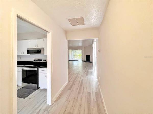 5549 BOULDER BLVD #7, Sarasota, FL 34233