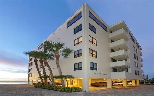 101 SUNSET DR #103, Sarasota, FL 34236