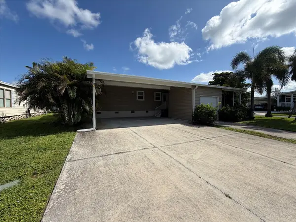 5274 E CAMELOT DR, Sarasota, FL 34233
