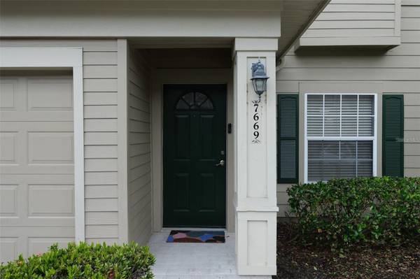 7669 PLANTATION CIR, University Park, FL 34201