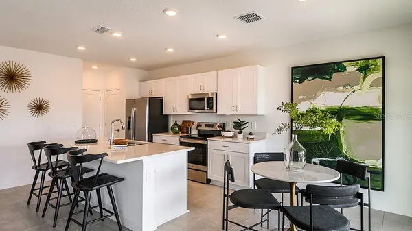 6512 EQUINOX LN, North Fort Myers, FL 33917