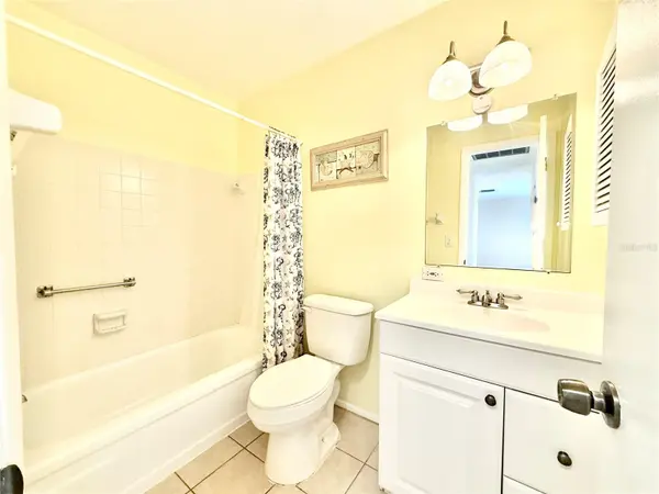 6105 CORAL WAY, Bradenton, FL 34207