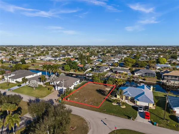 241 SW 40TH ST, Cape Coral, FL 33914