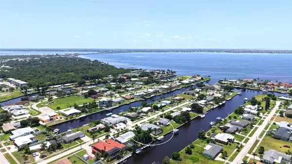 124 ROSELLE CT, Port Charlotte, FL 33952