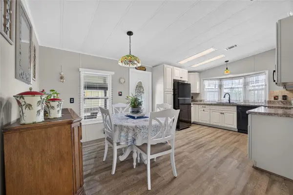 503 LA PLAYA CIR, North Port, FL 34287