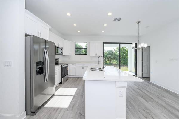 3304 GLENCOVE ST, Port Charlotte, FL 33980