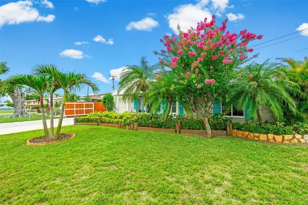 2545 EDNOR ST, Port Charlotte, FL 33952
