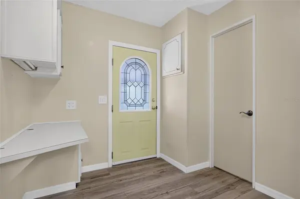 501 LA PLAYA CIR, North Port, FL 34287
