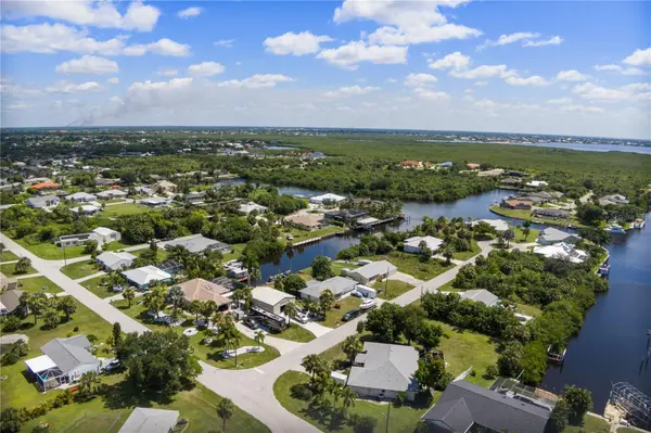 19154 NEW HAVEN CT, Port Charlotte, FL 33948