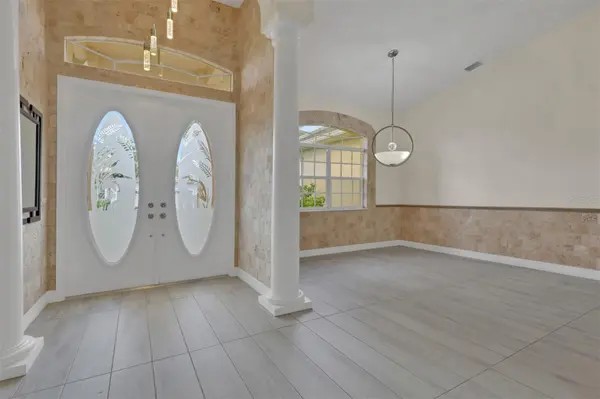 8596 SOUTHWIND BAY CIR, Fort Myers, FL 33908