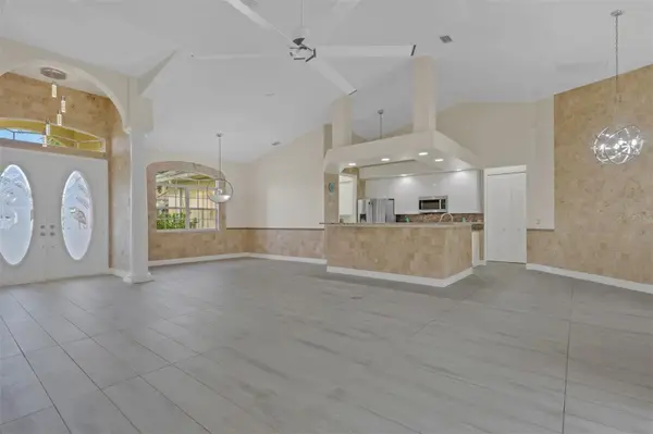 8596 SOUTHWIND BAY CIR, Fort Myers, FL 33908