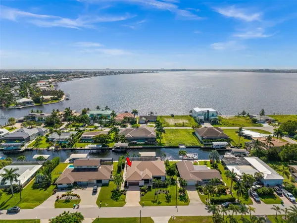 5815 SW 1ST PL, Cape Coral, FL 33914