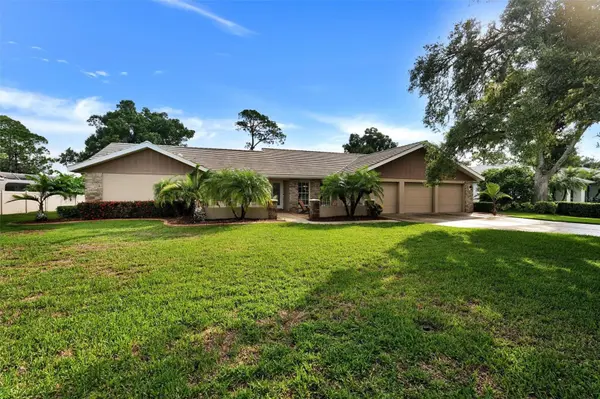 7913 BROADMOOR PINES BLVD, Sarasota, FL 34243